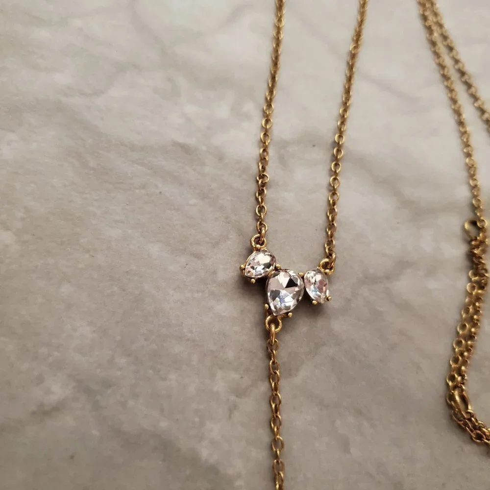 ✨ J.Crew Modern Minimalist Rhinestones Crystal Pave Pendant Necklace ✨